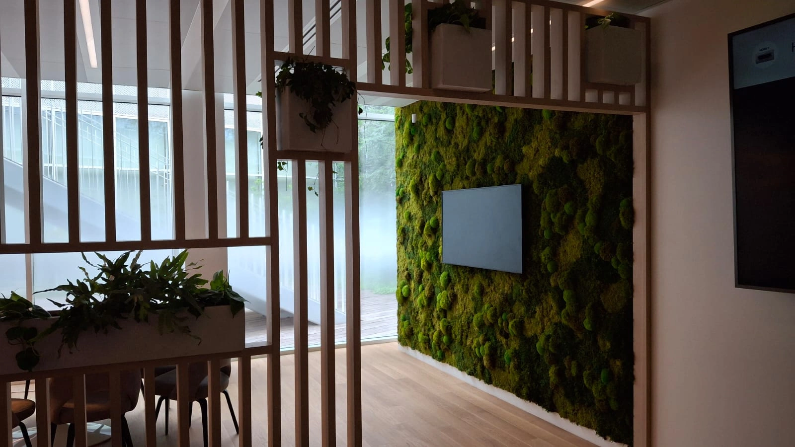 Pourquoi les murs végétaux stabilisés séduisent-ils e plus en plus d’entreprises ?